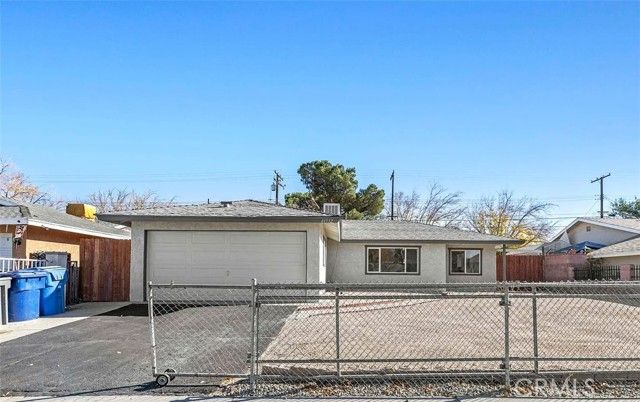 44532 Andale, Lancaster, CA 93535