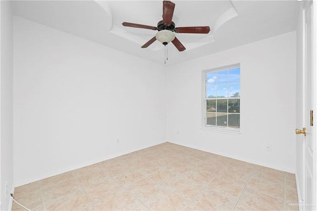 586 Paseo Lindo Street, Rio Grande City, TX 78582