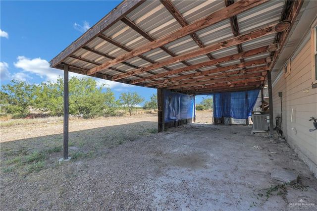 586 Paseo Lindo Street, Rio Grande City, TX 78582