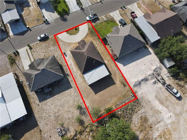 586 Paseo Lindo Street, Rio Grande City, TX 78582