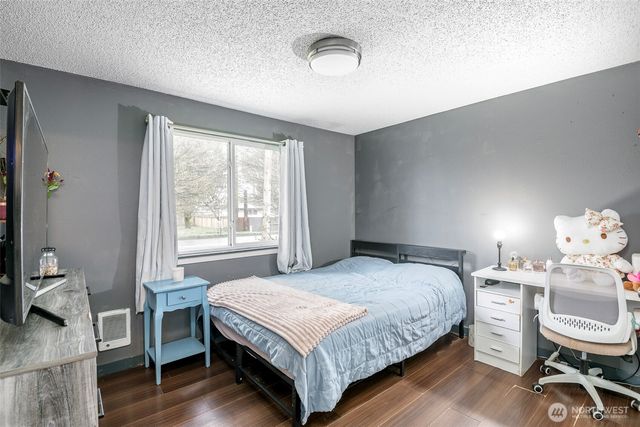 6655 E Portland Avenue, Tacoma, WA 98404