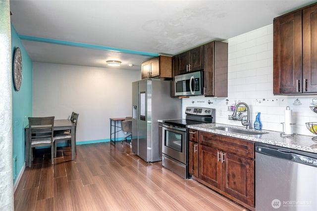 6655 E Portland Avenue, Tacoma, WA 98404