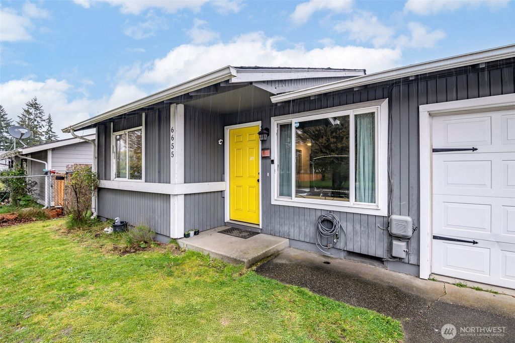 6655 E Portland Avenue, Tacoma, WA 98404