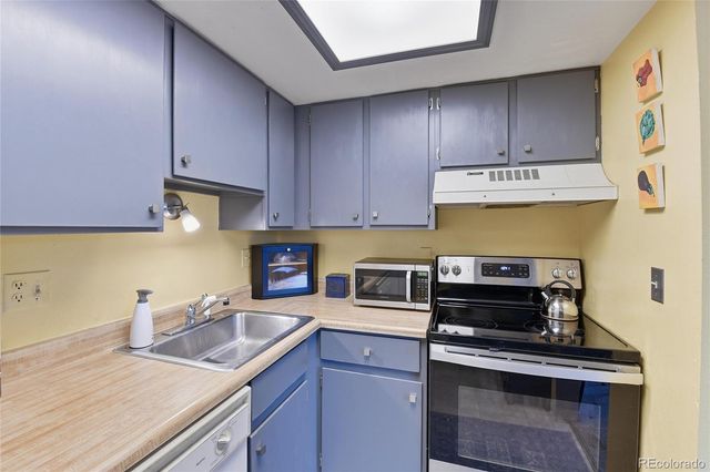 12470 W Nevada Place 211, Lakewood, CO 80228