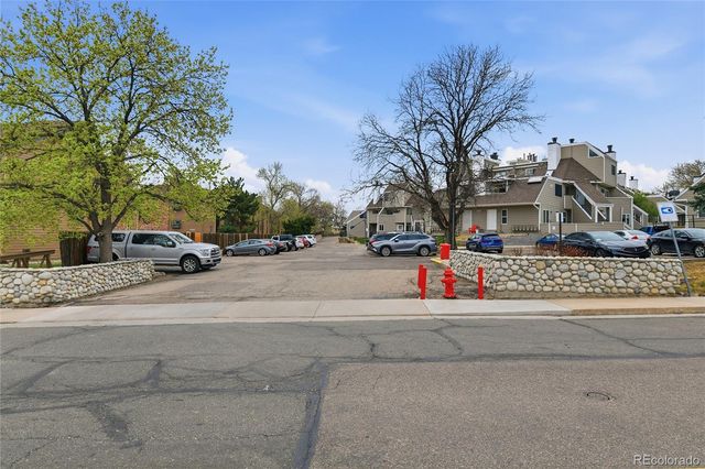 12470 W Nevada Place 211, Lakewood, CO 80228