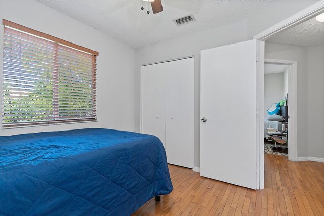 4776 Lago Vista Drive, Coconut Creek, FL 33073