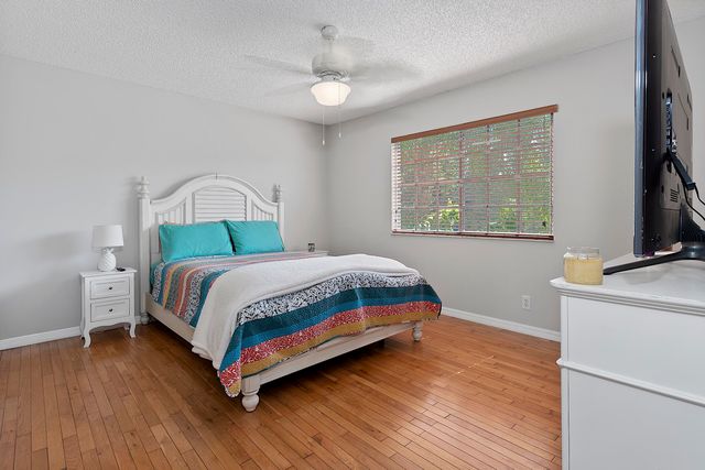 4776 Lago Vista Drive, Coconut Creek, FL 33073