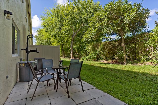 4776 Lago Vista Drive, Coconut Creek, FL 33073