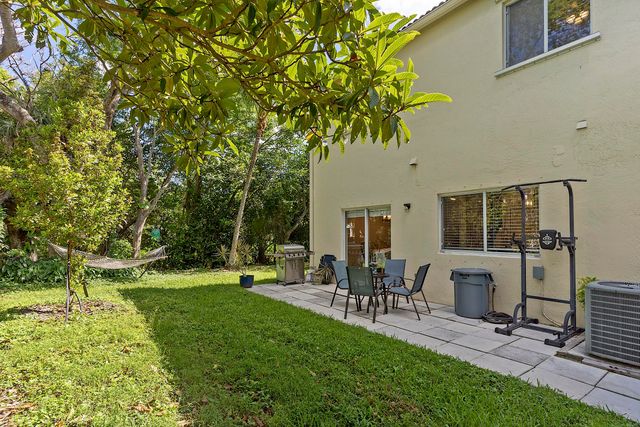 4776 Lago Vista Drive, Coconut Creek, FL 33073
