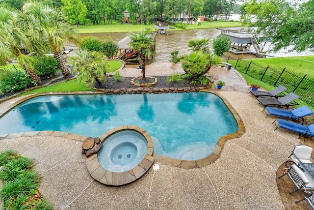 8311 Shoregrove Drive, Houston, TX 77346