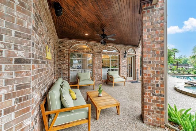 8311 Shoregrove Drive, Houston, TX 77346