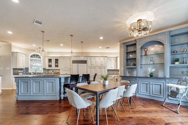 8311 Shoregrove Drive, Houston, TX 77346