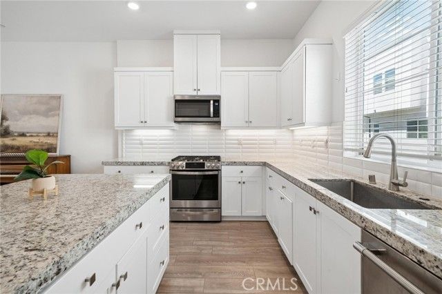 27060 Deer Way, Valencia (santa Clarita), CA 91381