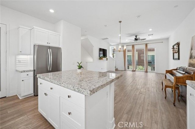 27060 Deer Way, Valencia (santa Clarita), CA 91381