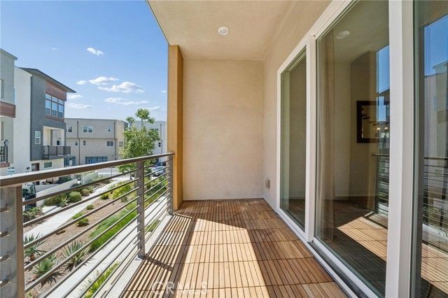 27060 Deer Way, Valencia (santa Clarita), CA 91381