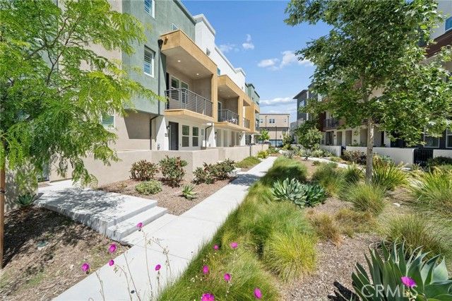 27060 Deer Way, Valencia (santa Clarita), CA 91381