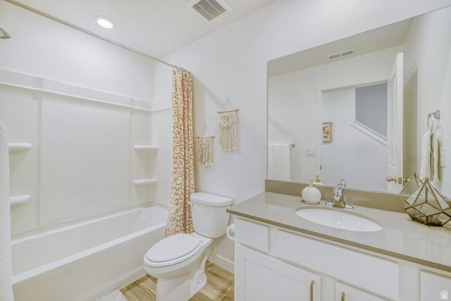 978 E DRIFTER LN, Saratoga Springs, UT 84045