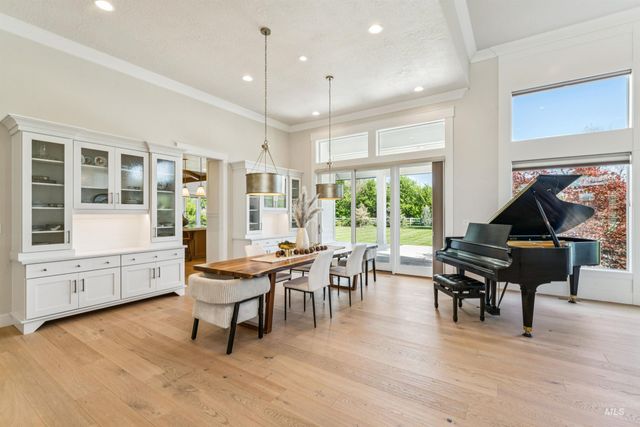 4250 W Sugarberry Ct, Eagle, ID 83616