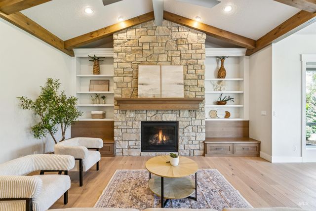4250 W Sugarberry Ct, Eagle, ID 83616