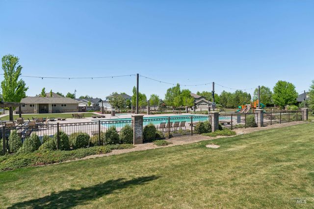 4250 W Sugarberry Ct, Eagle, ID 83616