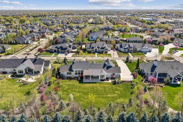 4250 W Sugarberry Ct, Eagle, ID 83616