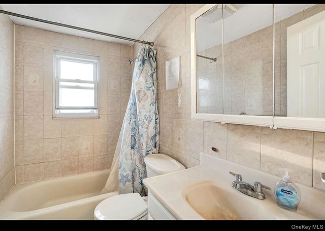 1024 Mahopac, West Hempstead, NY 11552