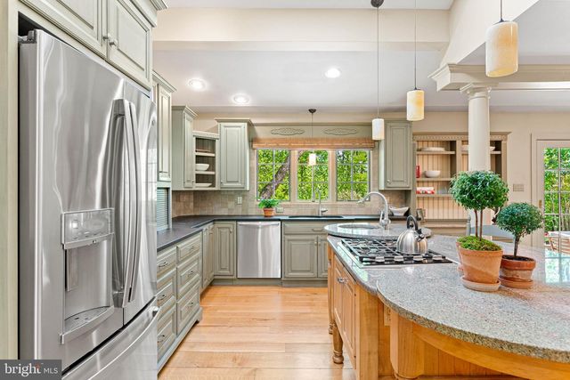 471 BISHOP HOLLOW RD, Newtown Square, PA 19073