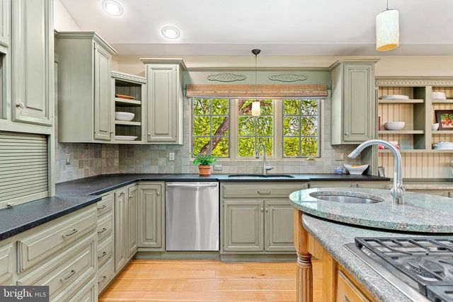 471 BISHOP HOLLOW RD, Newtown Square, PA 19073