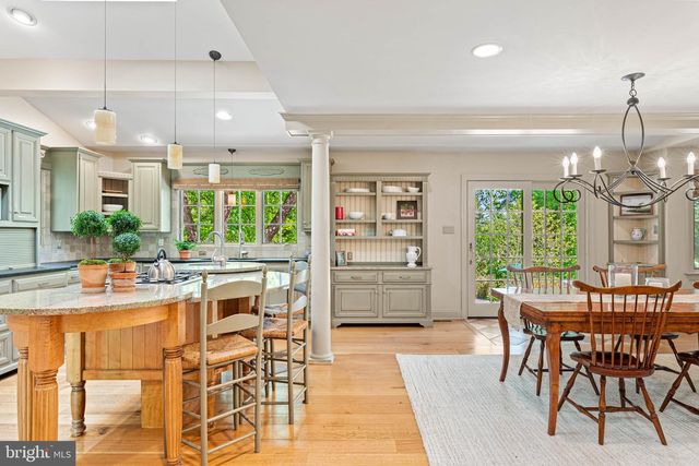 471 BISHOP HOLLOW RD, Newtown Square, PA 19073