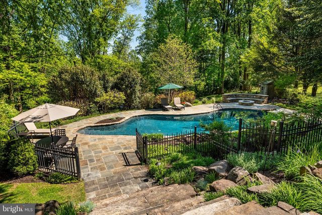 471 BISHOP HOLLOW RD, Newtown Square, PA 19073