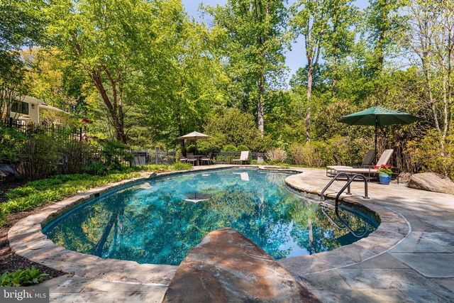 471 BISHOP HOLLOW RD, Newtown Square, PA 19073