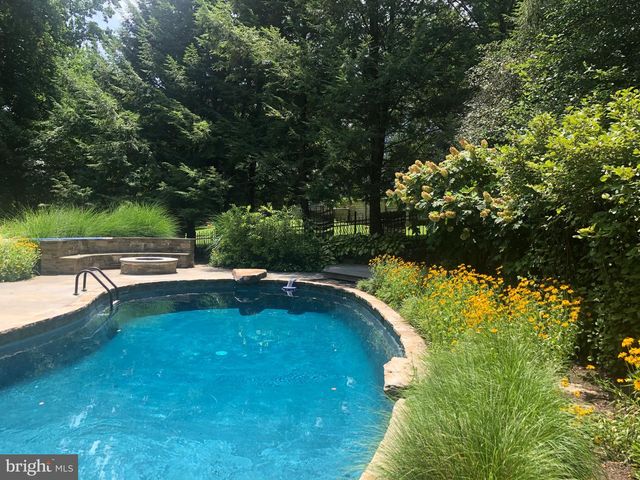471 BISHOP HOLLOW RD, Newtown Square, PA 19073