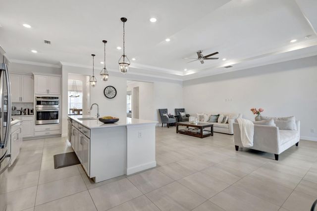 870 Hookline Circle, The Acreage, FL 33470