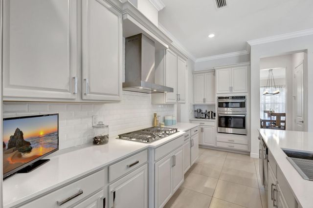 870 Hookline Circle, The Acreage, FL 33470