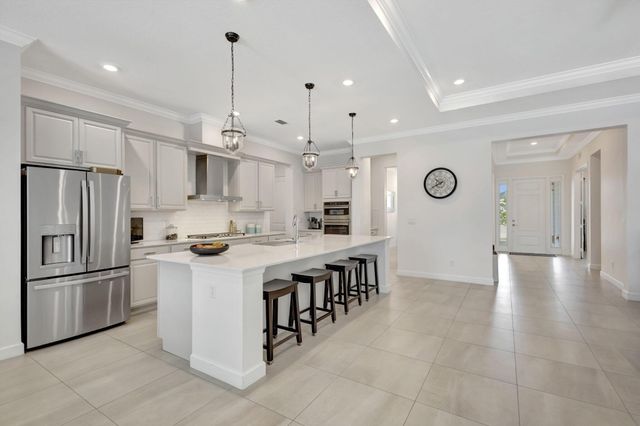 870 Hookline Circle, The Acreage, FL 33470