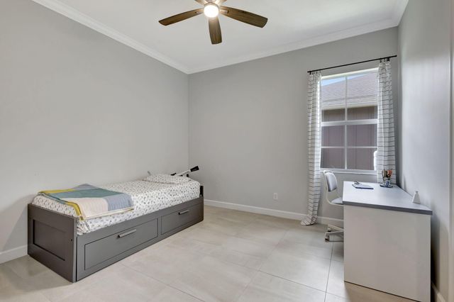 870 Hookline Circle, The Acreage, FL 33470