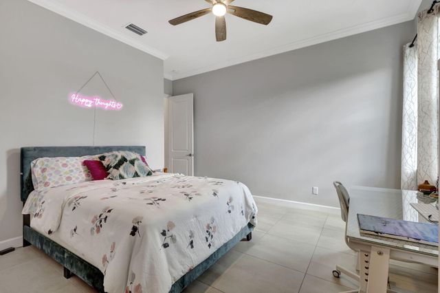 870 Hookline Circle, The Acreage, FL 33470