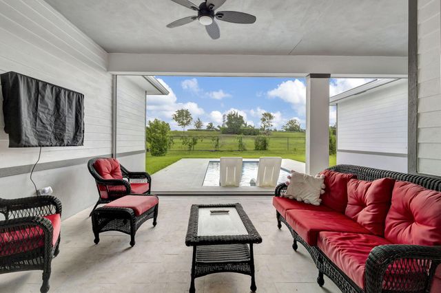 870 Hookline Circle, The Acreage, FL 33470