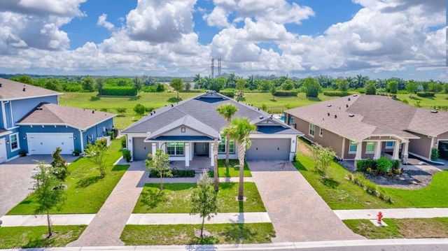 870 Hookline Circle, The Acreage, FL 33470