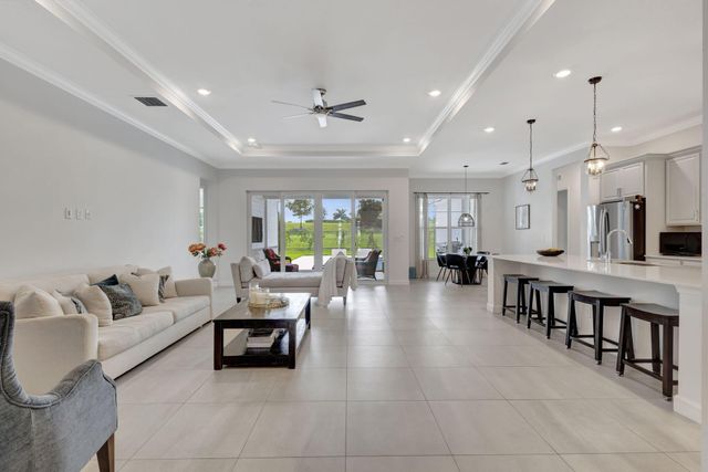 870 Hookline Circle, The Acreage, FL 33470