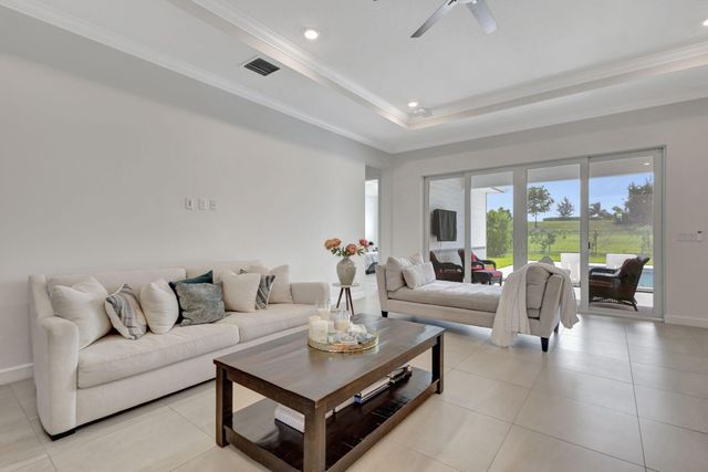 870 Hookline Circle, The Acreage, FL 33470