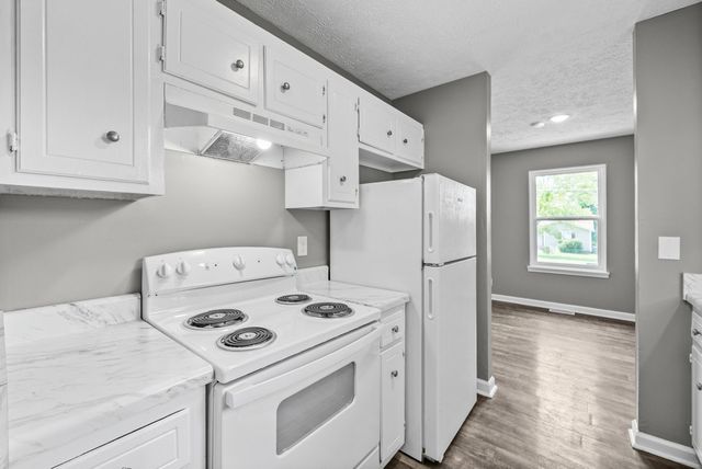 825 Washington Ave, Oak Grove, KY 42262