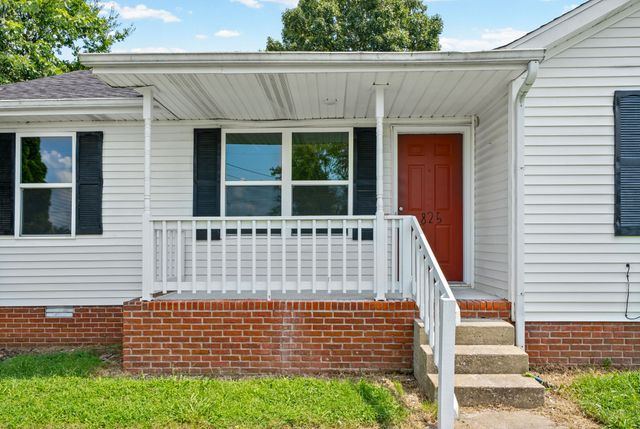 825 Washington Ave, Oak Grove, KY 42262