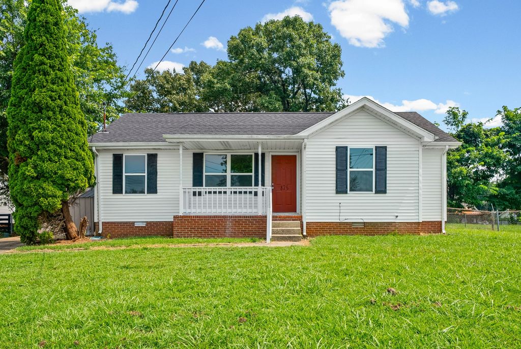 825 Washington Ave, Oak Grove, KY 42262
