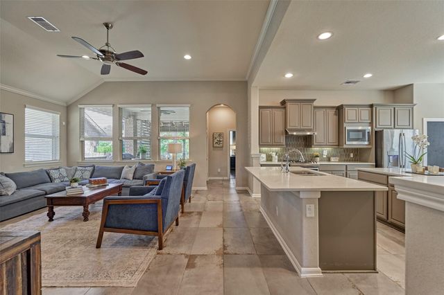 312 Capriccio Lane, Montgomery, TX 77316