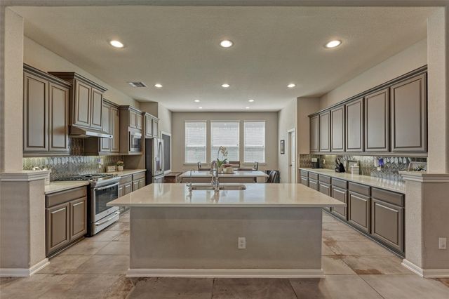 312 Capriccio Lane, Montgomery, TX 77316