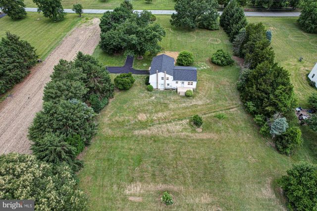 911 BLACKBIRD LANDING RD, Townsend, DE 19734