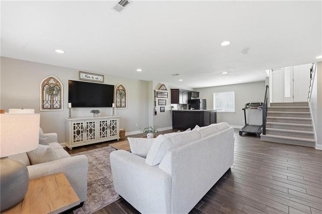 12400 Parkview Avenue, Kansas City, KS 66109