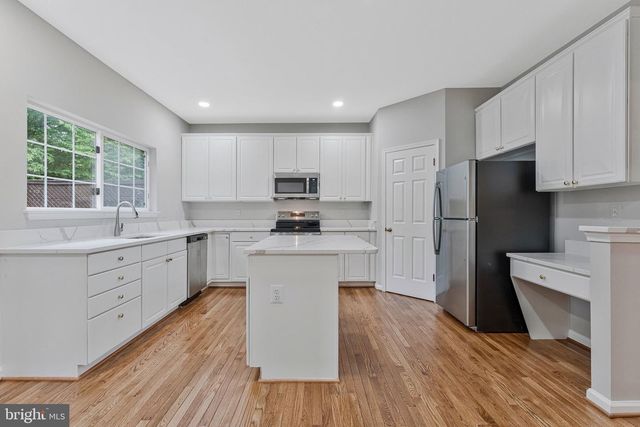2906 FAIRFAX METRO LN, Vienna, VA 22181