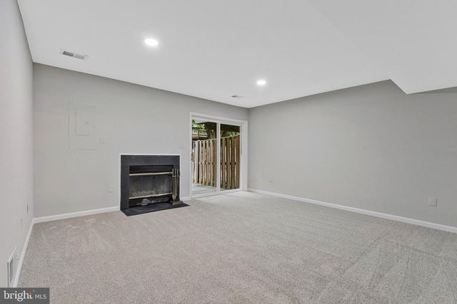 2906 FAIRFAX METRO LN, Vienna, VA 22181